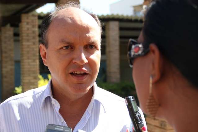 Mochi diz desconhecer negocia&ccedil;&atilde;o para filia&ccedil;&atilde;o de Olarte ao PMDB