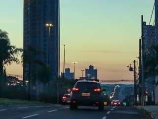 Em Campo Grande o dia será de céu parcialmente nublado e há previsão de chuva à tarde. (Foto: Henrique Kawaminami)