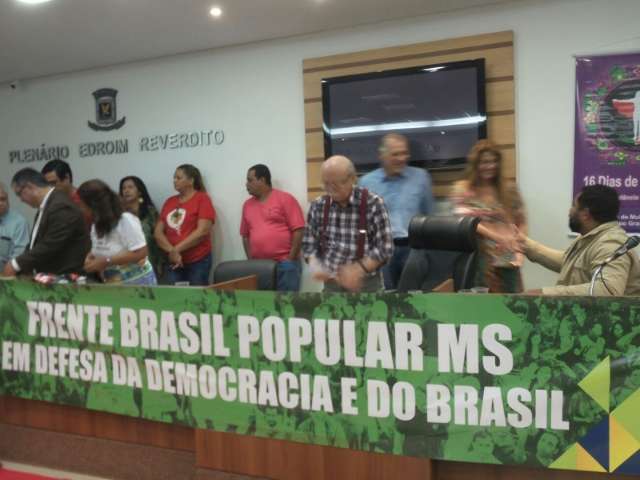 Frente Popular ir&aacute; definir mobiliza&ccedil;&otilde;es contra impeachment da Dilma