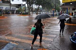 De sexta-feira até ontem, chuva foi de 96,6 milímetros e acumulado do mês chegou a 171 mm (Foto: Eliel Oliveira)