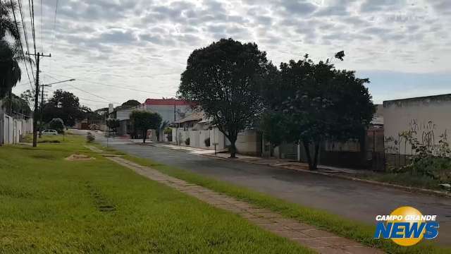 Falta de ilumina&ccedil;&atilde;o deixa moradores da Vila Planalto com medo de sair &agrave; noite