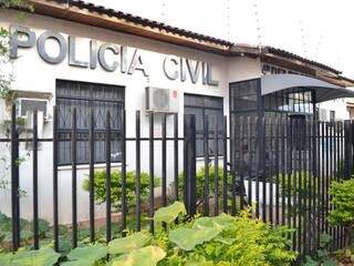 Zenilda não compareceu à 4ª Delegacia de Polícia de Campo Grande nesta quarta-feira (Foto: Bianca Bianchi)
