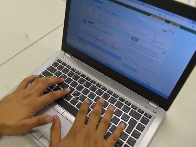 Receita abre consulta a terceiro lote de restitui&ccedil;&atilde;o do Imposto de Renda
