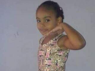 A menina Gabrielly morreu no dia 6 de dezembro, na Santa Casa de Campo Grande. (Foto: Arquivo Pessoal)
