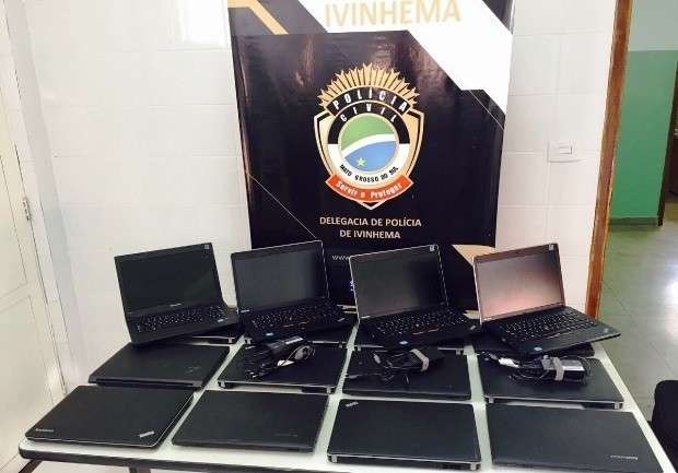 Pol&iacute;cia recupera 12 notebooks, avaliados em R$ 20 mil, furtados de escola