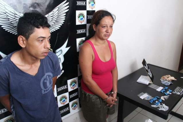 Casal &eacute; preso suspeito de tr&aacute;fico de drogas em assentamento na Capital
