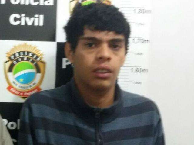 Jovem baleado com 4 tiros na &quot;favelinha&quot; morre no hospital 