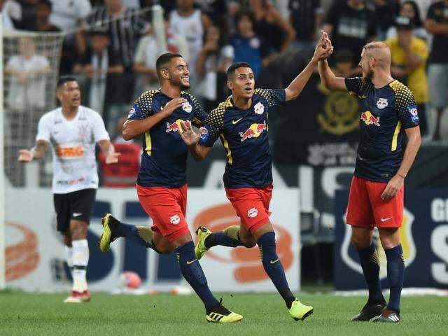 Corinthians n&atilde;o se imp&otilde;e e perde por 2 a 0 para o Red Bull Brasil