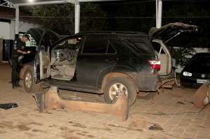 Avaliados em R$ 1 milh&atilde;o, 78 quilos de coca&iacute;na s&atilde;o apreendidos em Toyota