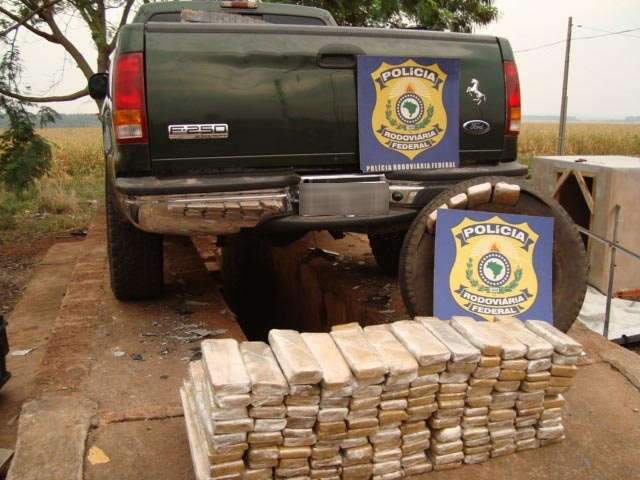  PRF apreende 150 quilos de maconha na BR-463 que seria levada para S&atilde;o Paulo