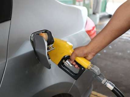 Valor da gasolina tem leve alta e fecha semana com média de R$ 4,04 em MS