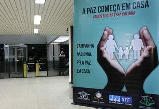 Campanha busca aproximar TJ da população. (Foto:Divulgação)