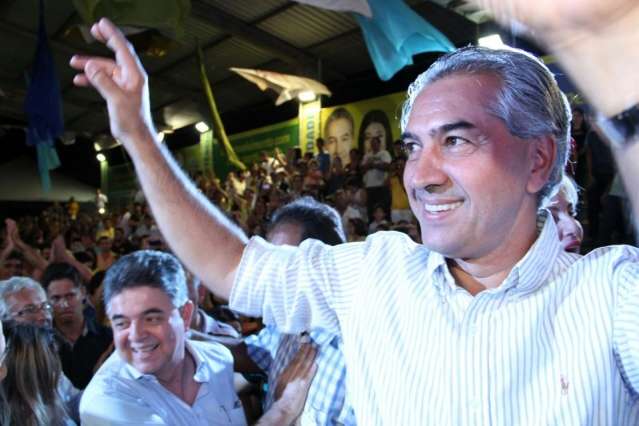Reinaldo critica &quot;dinheiro sujo&quot; e diz que &ldquo;momento &eacute; de fazer alian&ccedil;as&quot;
