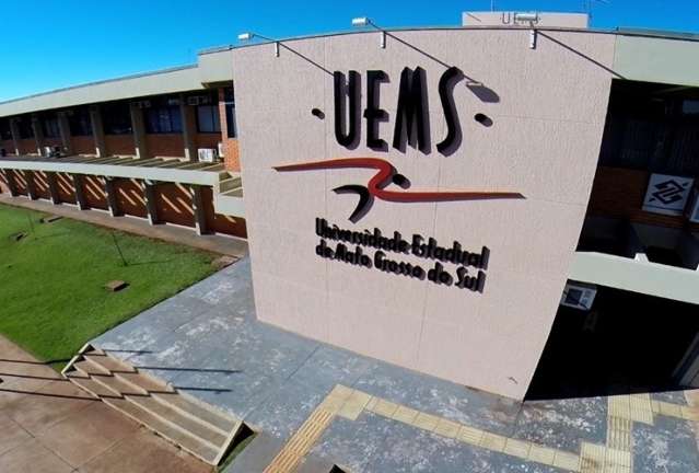 UEMS abre vagas para professores tempor&aacute;rios em cinco cidades