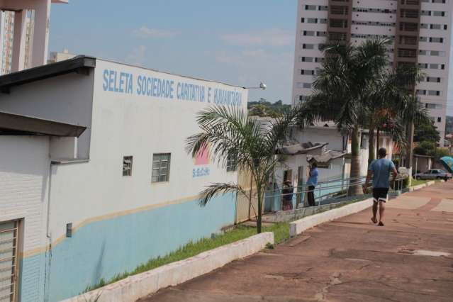 Prefeitura ignora ordem para demitir contratados por conv&ecirc;nios irregulares