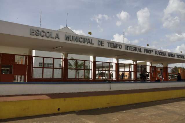 Sem vagas em escola crian&ccedil;as ficam quatro meses fora da sala de aula