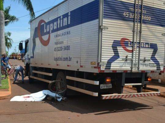 Ciclista morre atropelado ao trafegar pela contram&atilde;o