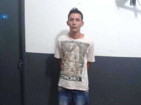 Homem &eacute; preso ap&oacute;s tentar apagar Tocha Ol&iacute;mpica com balde d'&aacute;gua