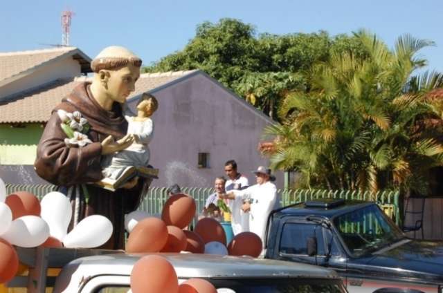 Dan&ccedil;a de sal&atilde;o ser&aacute; uma das atra&ccedil;&otilde;es da 46&ordf; Festa do Padroeiro Santo Ant&ocirc;nio