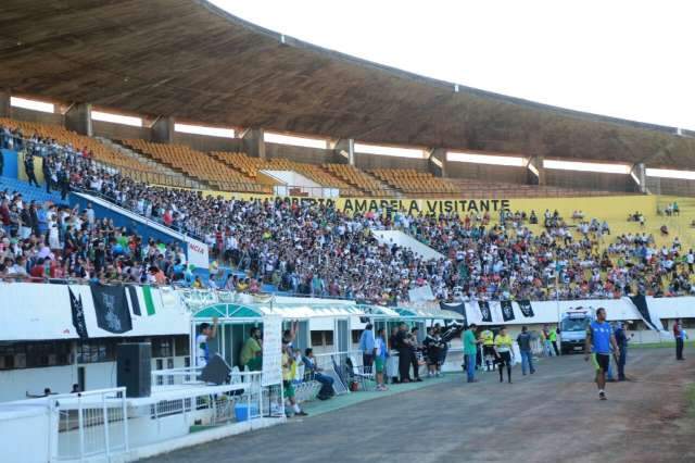 Mesmo fora de casa, Corumbaense tem mais torcida que Novoper&aacute;rio