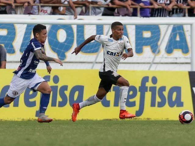 Corinthians e Ferrovi&aacute;ria ficam no empate em 1 a 1 em Araraquara