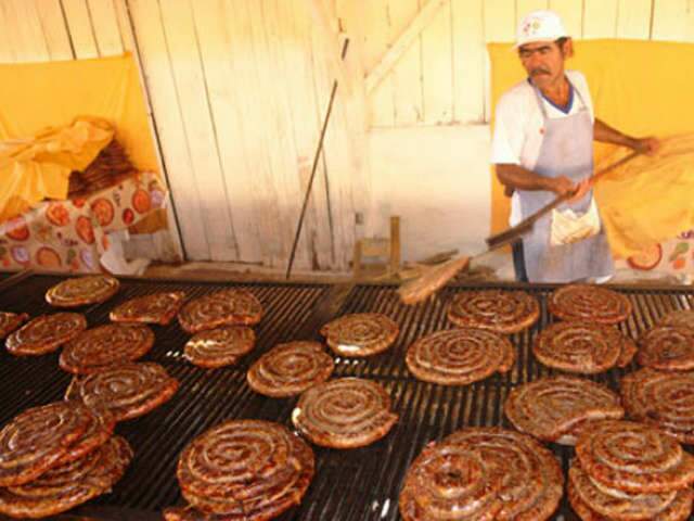  Com presen&ccedil;a de Fael, Festa da Lingui&ccedil;a come&ccedil;a nessa sexta-feira