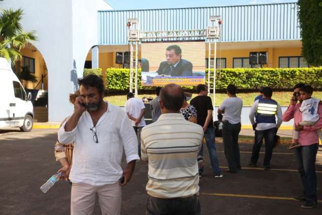 L&iacute;der de protestos pr&oacute;-Bernal ganha cargo com sal&aacute;rio de R$ 4,4 mil
