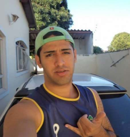 Ve&iacute;culo usado por ex para matar jovem &eacute; do Detran e &oacute;rg&atilde;o culpa oficina