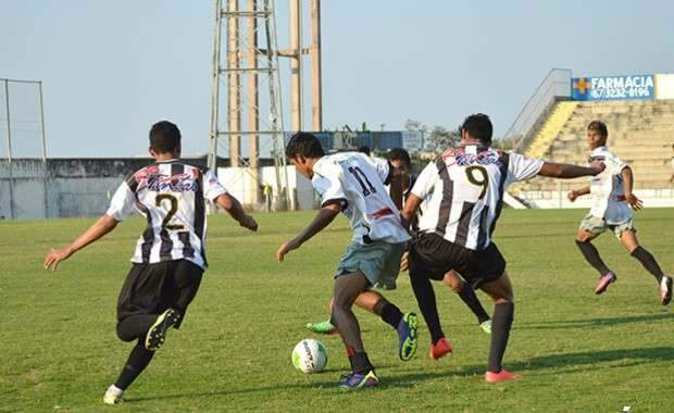 Campeonato estadual sub-19 ter&aacute; tr&ecirc;s partidas neste s&aacute;bado