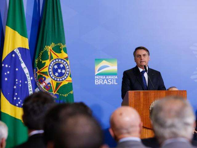 Aprova&ccedil;&atilde;o do governo Bolsonaro vai a 32% e atinge menor n&iacute;vel, diz Ibope