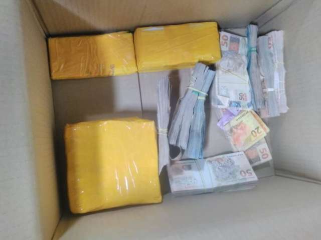 Pol&iacute;cia apura se dinheiro pego com policial &eacute; da M&aacute;fia do Cigarro
