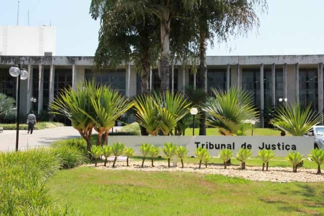 Taxa de ilumina&ccedil;&atilde;o volta a ser cobrada na Capital e vira &lsquo;guerra&rsquo; na Justi&ccedil;a