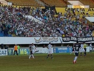 O Corumbaense fez 3 a 1 no Operário e comemorou a vaga na final em pleno Estádio Morenão (Foto: Nyelder Rodrigues)