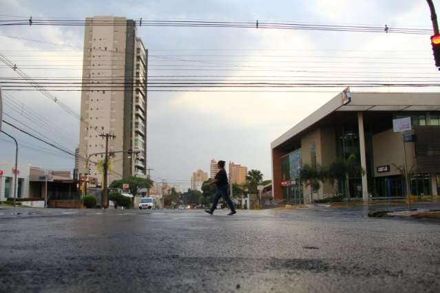Ap&oacute;s seca de mais de 40 dias, chuva chega t&iacute;mida em algumas regi&otilde;es 