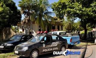 Polícia cercou local do crime em Corumbá (Foto: Diarionline)