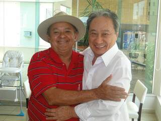 Raimundo Nonato e o deputado George Takimoto, logo após filiação do ex-secretário do PP ao PSL.