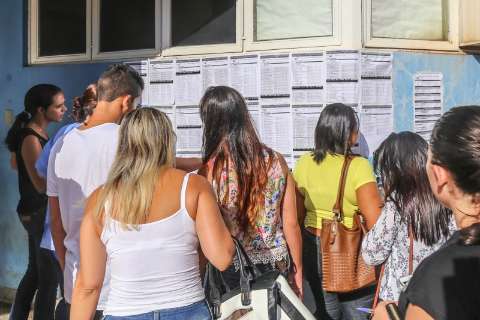 Organização não esclarece locais de prova e candidatos perdem horário