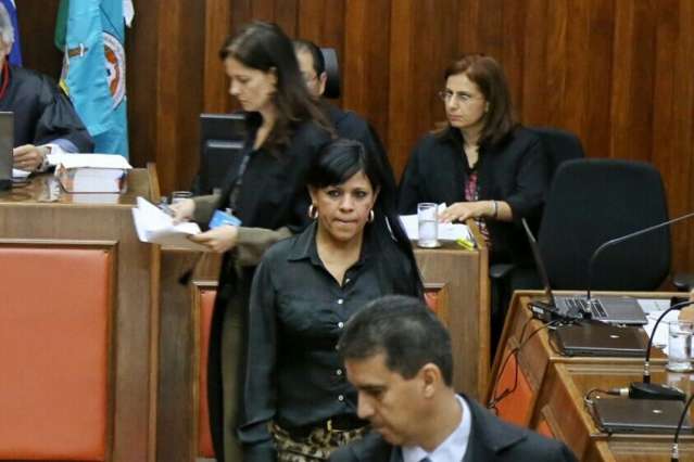 Secret&aacute;ria confirma uso de cheques para compra de vereadores em cassa&ccedil;&atilde;o