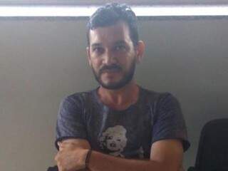 Hugleice em novembro de 2018, depois de ser preso pela PRF em Dourados (Foto/Arquivo: Direto das Ruas)
