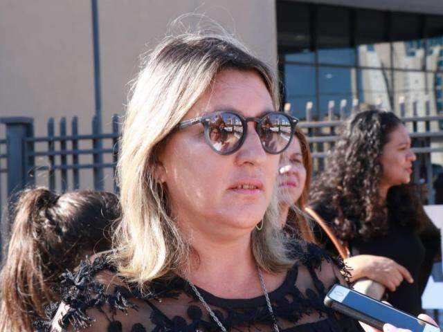 &quot;Quanto vale a vida de uma mulher?&quot; : protesto e pedido de justi&ccedil;a em julgamento