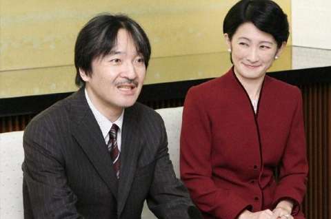 Família real japonesa impõe regras à imprensa durante visita ao Estado