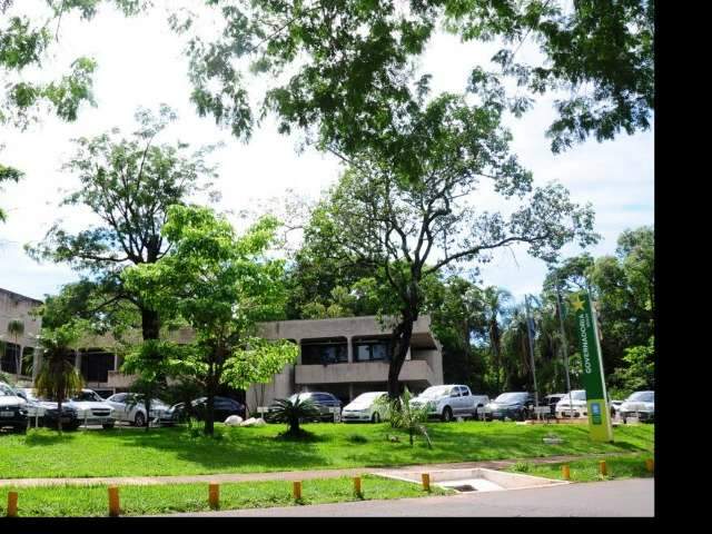 Sal&aacute;rio dos 75 mil servidores estar&aacute; na conta no s&aacute;bado, diz secret&aacute;rio
