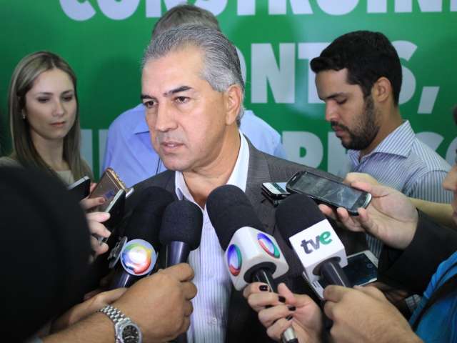 Balan&ccedil;o do governo mostra superavit, mas aumento de gasto com pessoal