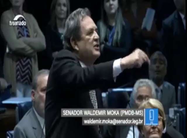 Moka rebate cr&iacute;ticas de Renan Calheiros durante sess&atilde;o no Senado