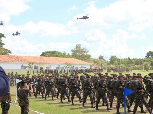 Reinaldo diz que Ex&eacute;rcito pode ajudar na &aacute;rea de intelig&ecirc;ncia na fronteira