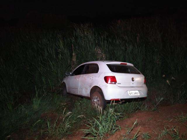 Motociclista cai ap&oacute;s bater em carro, &eacute; atropelado e socorrido em estado grave