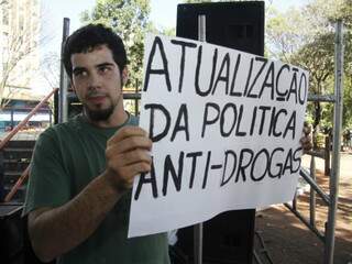“Nós queremos é a atualização da política antidrogas”, diz o estudante Orlando Pires Júnior.
Foto (Marcelo Victor)