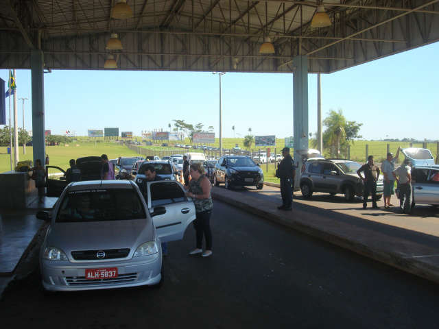  Auditores da Receita Federal realizam opera&ccedil;&atilde;o-padr&atilde;o em Mundo Novo