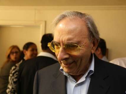 Morre aos 94 anos o empresário Ueze Zahran, fundador da TV Morena