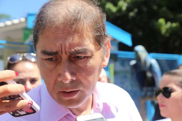 Bernal participa de assinatura de conv&ecirc;nio com vendedores do &quot;Camel&oacute;dromo&quot;